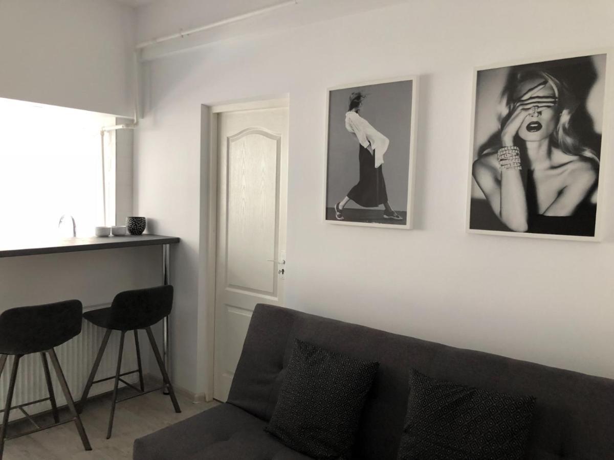 Staycity Modern Apartment Bukarest Eksteriør billede